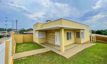 Imagem 1: Casa Mobiliada Com 3 Quartos (1 Suíte) e Piscina em Ivoti