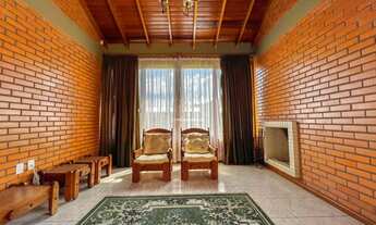 Imagem 5: Casa Estilo Sítio Urbano com 3 Suítes e Piscina em Região Central de Ivoti