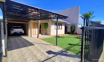 Imagem 2: Casa Semimobiliada à Venda em Ivoti com espaço Gourmet e Amplo Jardim para receber uma Pis