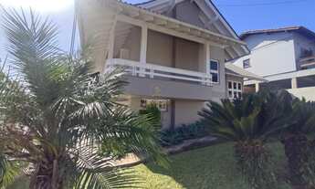 Imagem: Lindo Sobrado Com Bela Área de Lazer Jardim