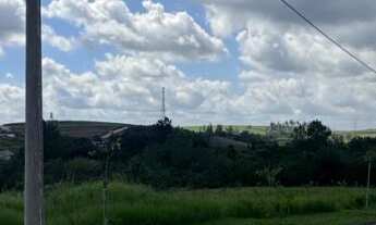 Imagem: Terreno com 2 Dormitorio(s) localizado(a)