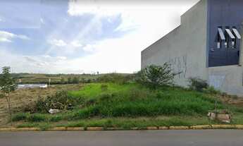 Imagem 2: Lote com 02 Frentes no Bairro Ideal