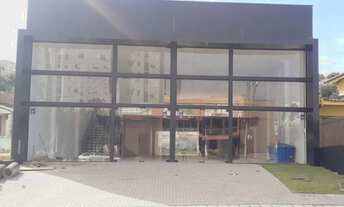 Imagem 5: Pavilhão Amplo e Novo