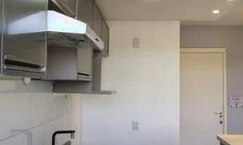 Imagem 2: Lindo 2 dormitórios com garagem coberta em andar alto, semi mobiliado, sol da manhã!