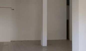 Imagem: Loja Ampla em Via de Grande Fluxo