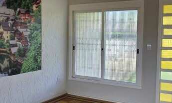 Imagem: Ampla CASA de esquina plana junto a FENAC!