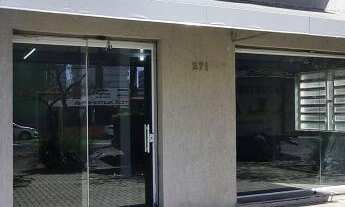 Imagem: Toda reformada a 100 metros da Av. Primeiro