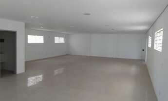 Imagem: Loja com 3 Dormitorio(s) localizado(a) no