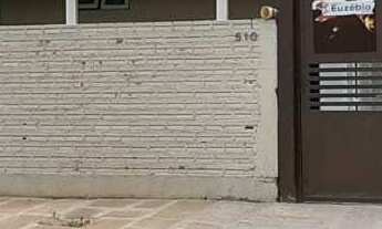 Imagem: Duas casas no mesmo terreno, piscina, poço