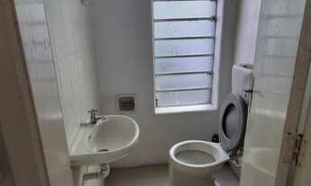 Imagem 5: Loja na Av Primeiro de Março com mezanino e estacionamento em frente!