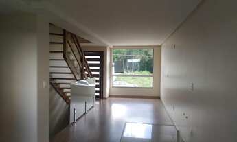 Imagem: Compre Excelente sobrado Tiplex com 110,99