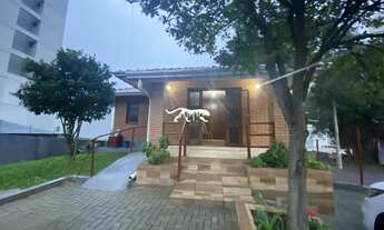 Imagem 2: CASA À VENDA NO BAIRRO SANTA CATARINA