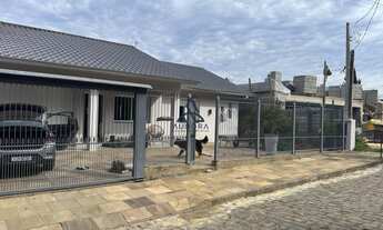 Imagem 3: Imóvel à venda em São Luiz, Caxias do Sul: Casa semimobiliada