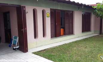 Imagem: Casa Residencial com 3 Dormitorio(s) localizado(a)