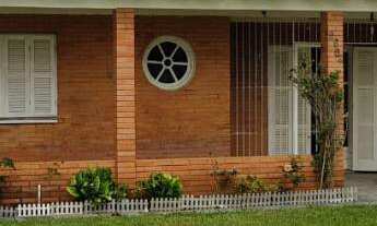 Imagem: Casa Residencial com 4 Dormitorio(s) localizado(a)