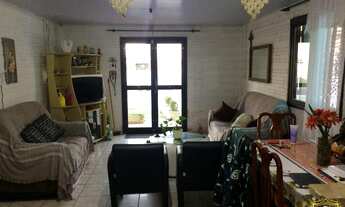 Imagem: Casa Residencial com 3 Dormitorio(s) localizado(a)