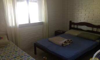 Imagem: Casa Residencial com 3 Dormitorio(s) localizado(a)