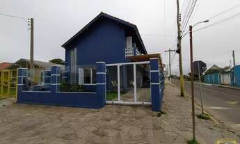 Imagem: Casa Residencial com 6 Dormitorio(s) localizado(a)