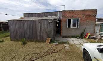 Imagem: Casa Residencial com 2 Dormitorio(s) localizado(a)