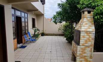 Imagem: Prédio com 2 Dormitorio(s) localizado(a)