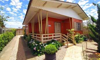 Imagem: Casa mobiliada com churrasqueira e jardim