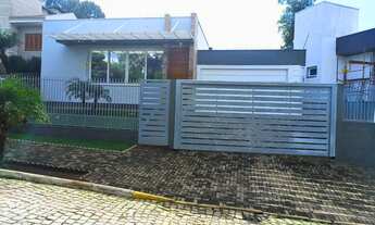 Imagem: Casa à venda no centro de Sapiranga/RS