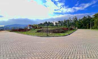 Imagem: Terreno de esquina à venda no bairro Vale