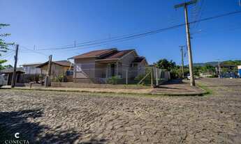 Imagem: Casa de esquina à venda no bairro Sete