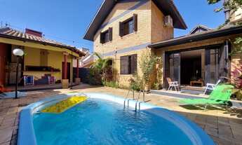 Imagem: Casa com 3 Dormitorio(s) localizado(a) no