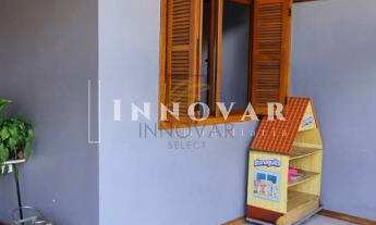 Imagem: Casa com peças amplas, garagem para 02