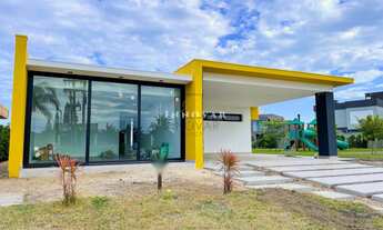 Imagem: Casa em construçào em Condomínio a beira