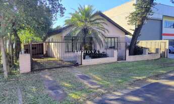 Imagem: Casa em lote comercial/industrial, bairro