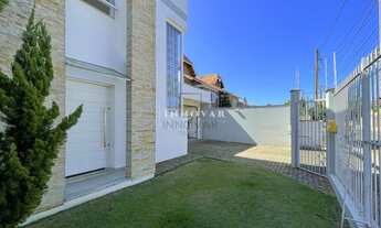 Imagem 3: BAITA PÁTIO!, 3 dormitórios, 1 suítes, 3 banheiro, 3 vagas na garagem, 150M² de Área Const