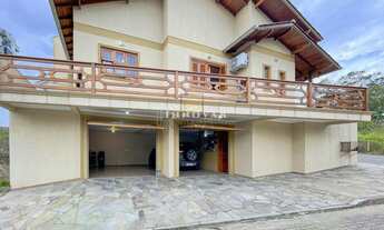 Imagem 2: BAITA CASA!, 2 dormitórios, 1 suítes, 3 banheiro, 2 vagas na garagem, 98M² de Área Constru