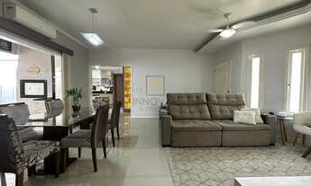 Imagem 3: Casa em bairro Nobre com placa solar