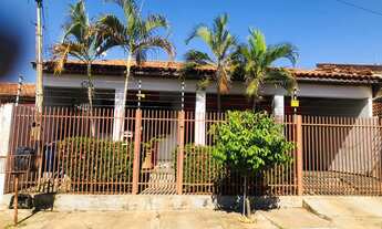 Imagem: Casa com 2 quartos no bairro CPA IV