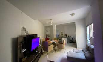 Imagem 7: Casa térrea com sobrado no fundo