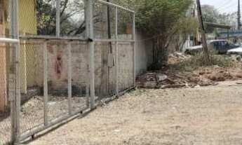 Imagem: Terreno comercial na Avenida Palmiro Paes