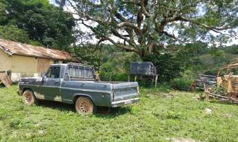 Imagem 2: Fazenda na Rodovia MT/ 130, com 760 hectares, localizada á 30 Km de Poxoréu/MT