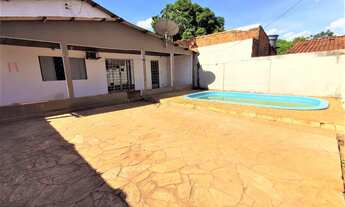 Imagem 1: Casa Residencial ou Comercial sendo 3/4 e 1 Suíte com Piscina