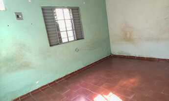 Imagem 4: Casa Residencial ou Comercial sendo 3/4 e 1 Suíte com Piscina