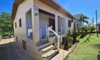 Imagem: Casa com 5 Dormitorio(s) localizado(a) no