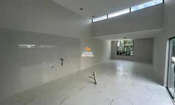 Imagem: Casa em Condomínio com Closet e Varanda