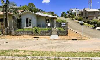 Imagem: CASA DE ESQUINA NO SOLAR DO CAMPO