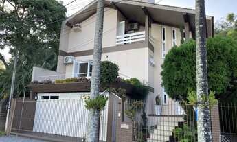 Imagem 1: Sobrado com 04 dormitórios