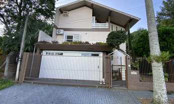 Imagem 2: Sobrado com 04 dormitórios