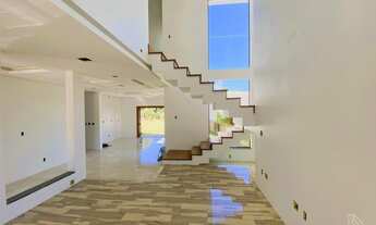 Imagem 7: SOBRADO NOVO NO CENTRO