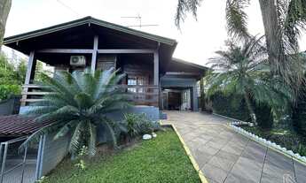 Imagem: Casa com 2 Dormitorio(s) localizado(a) no