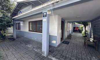 Imagem: Casa com 3 Dormitorio(s) localizado(a) no