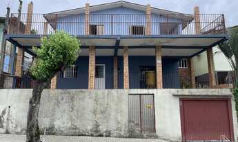 Imagem: Casa com 3 Dormitorio(s) localizado(a) no